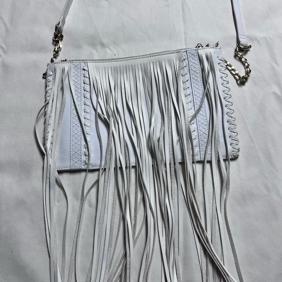 River Island White Fringe Crossbody Bag - Picture 3 of 8